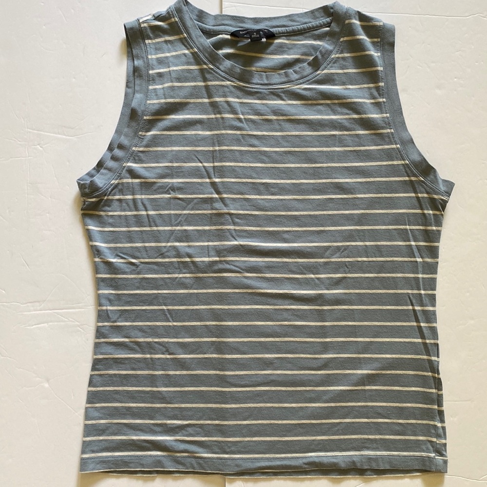 Banana Republic Sleeveless Shirt